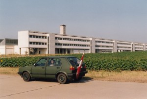 Lager und Sporthallen  